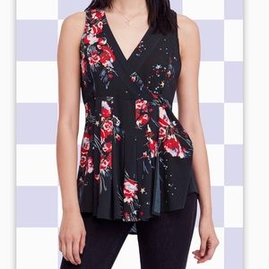 Free People brand new with tags adorable tunic style fitted button down shirt